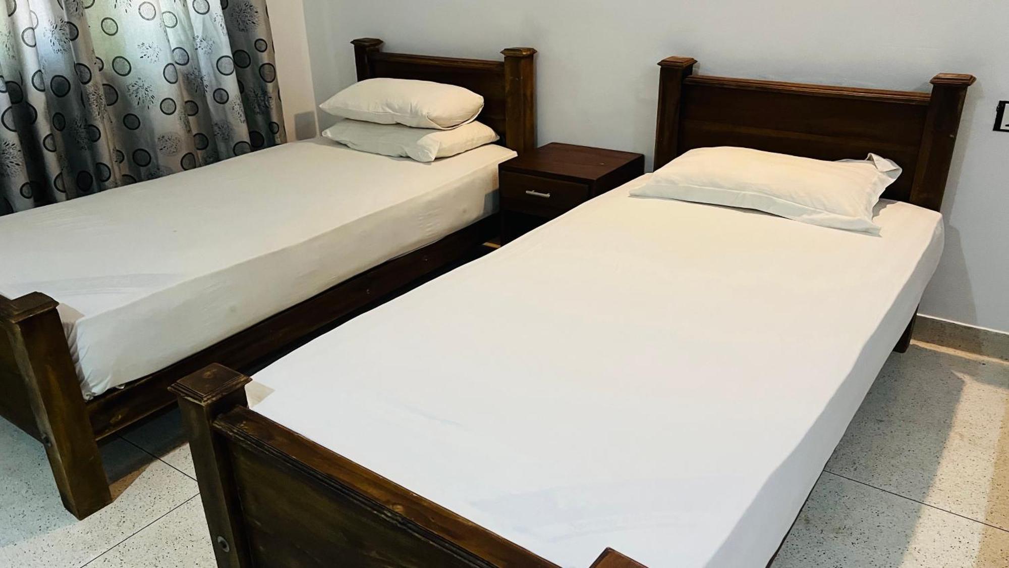Kingfisher Resort & Retreat Szigirija Kültér fotó